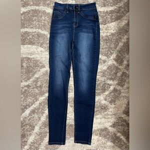 Fashion Nova Skinny Jean